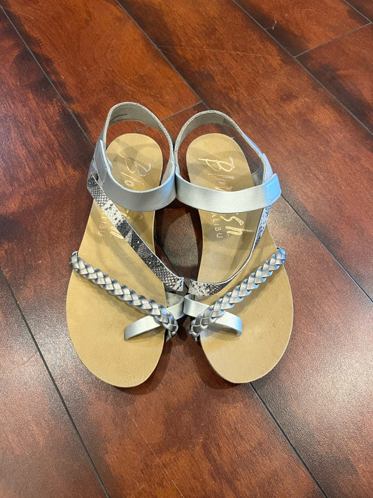 Blowfish Malibu Size 9 Silver Shoes