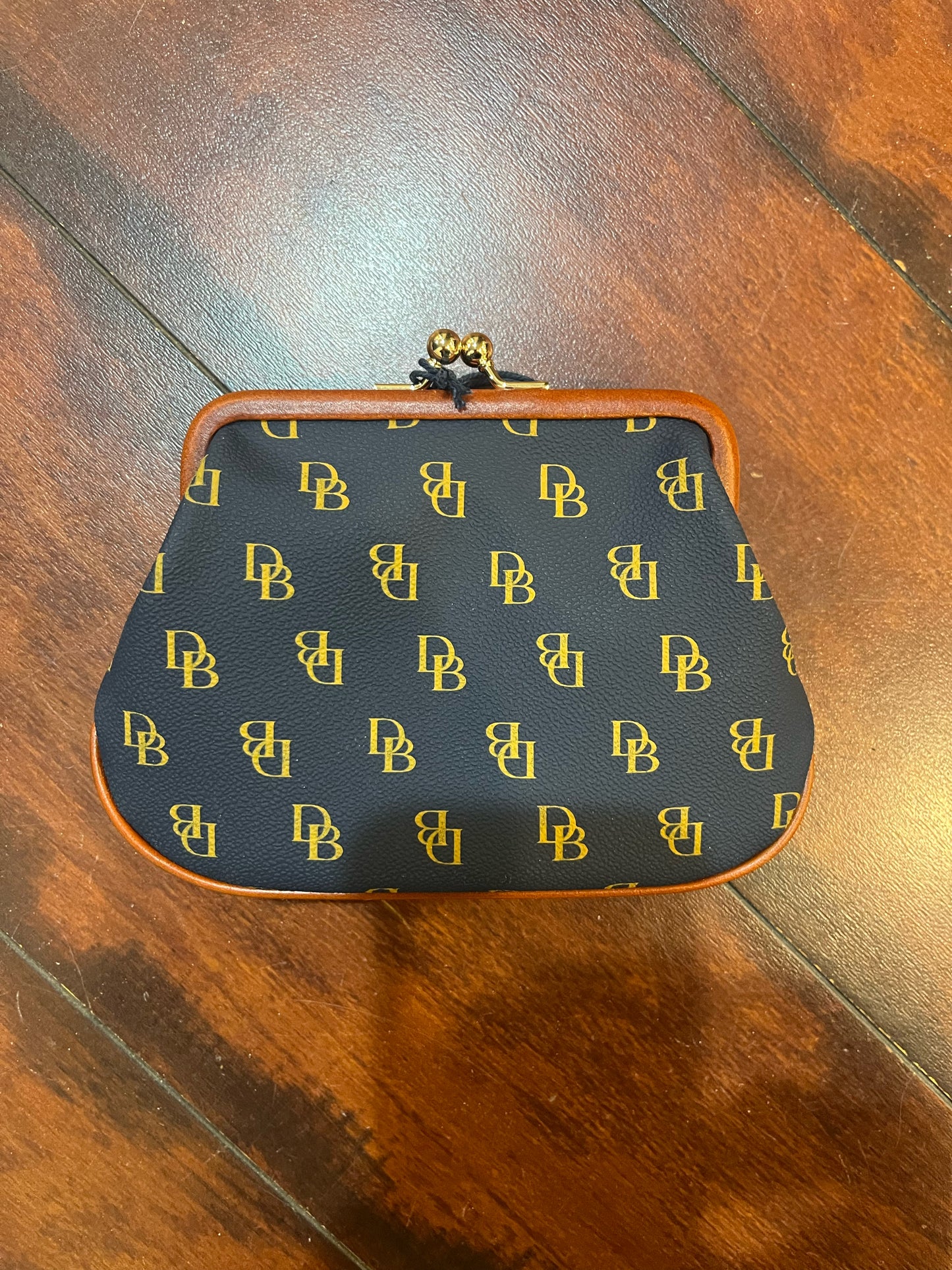 Dooney & Bourke Purse