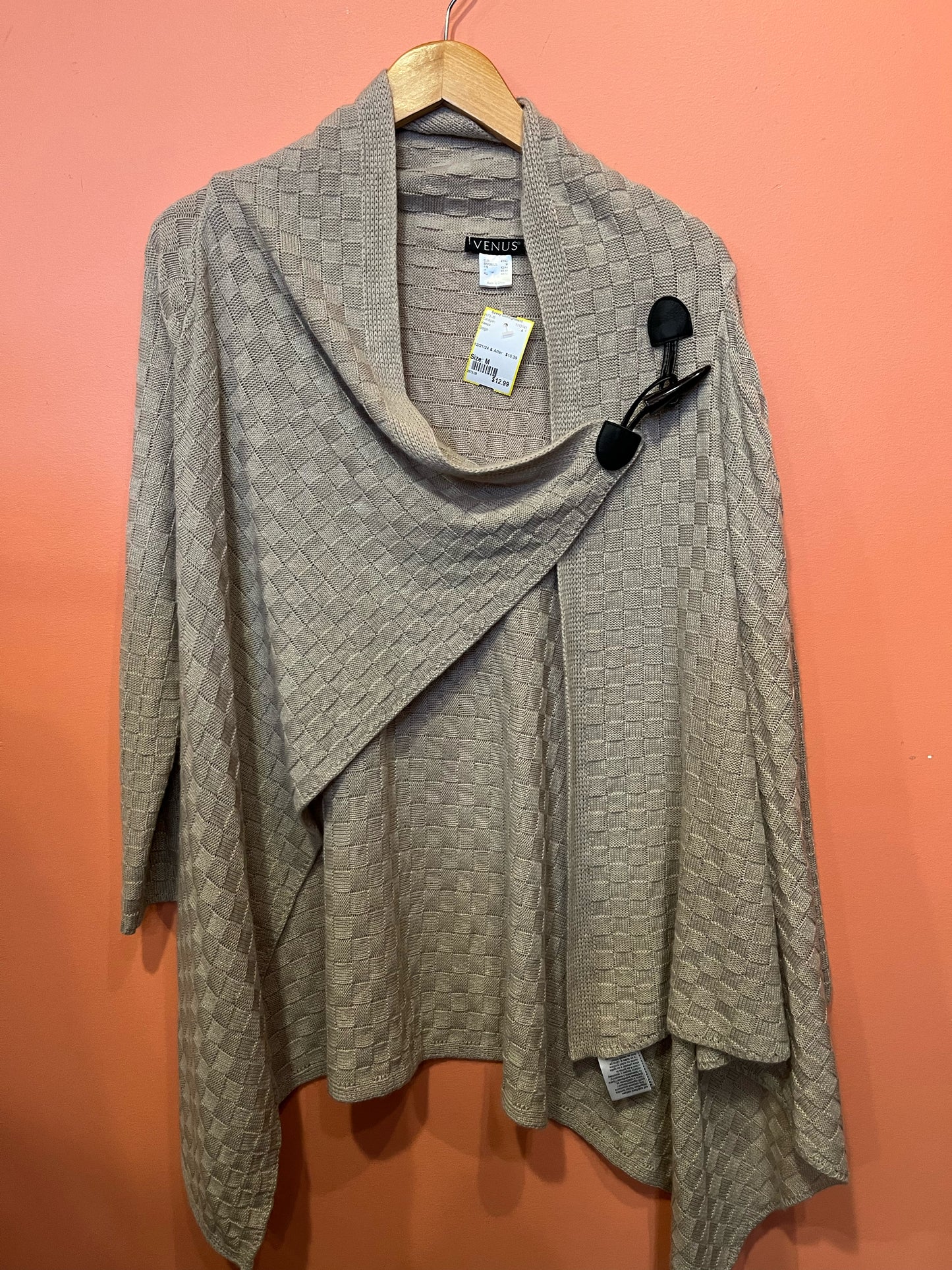 Size M Venus Cardigan