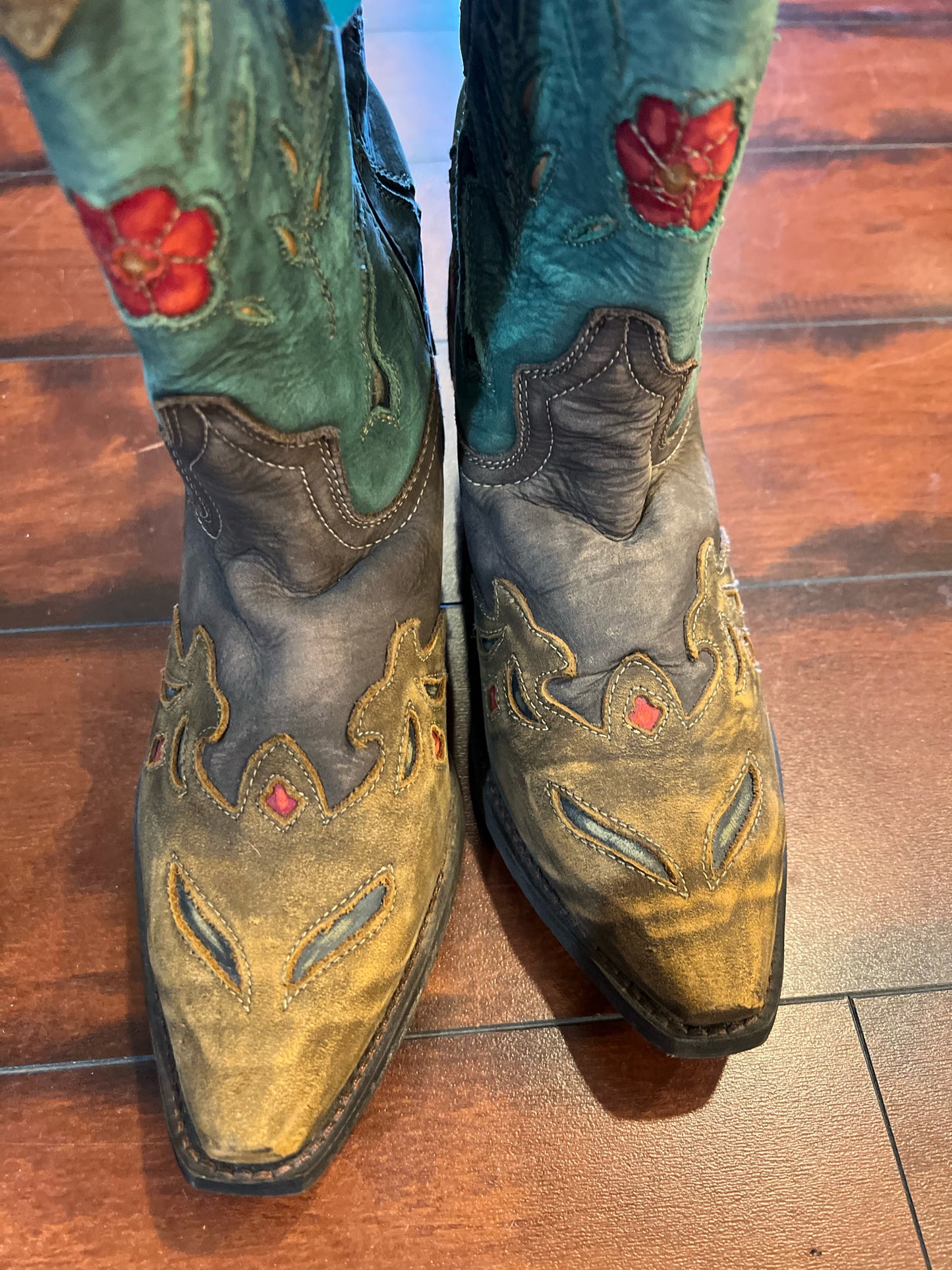 8 Laredo Boots