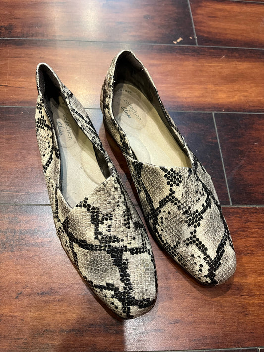 Clarks Size 8 1/2 Snakeskin Shoes