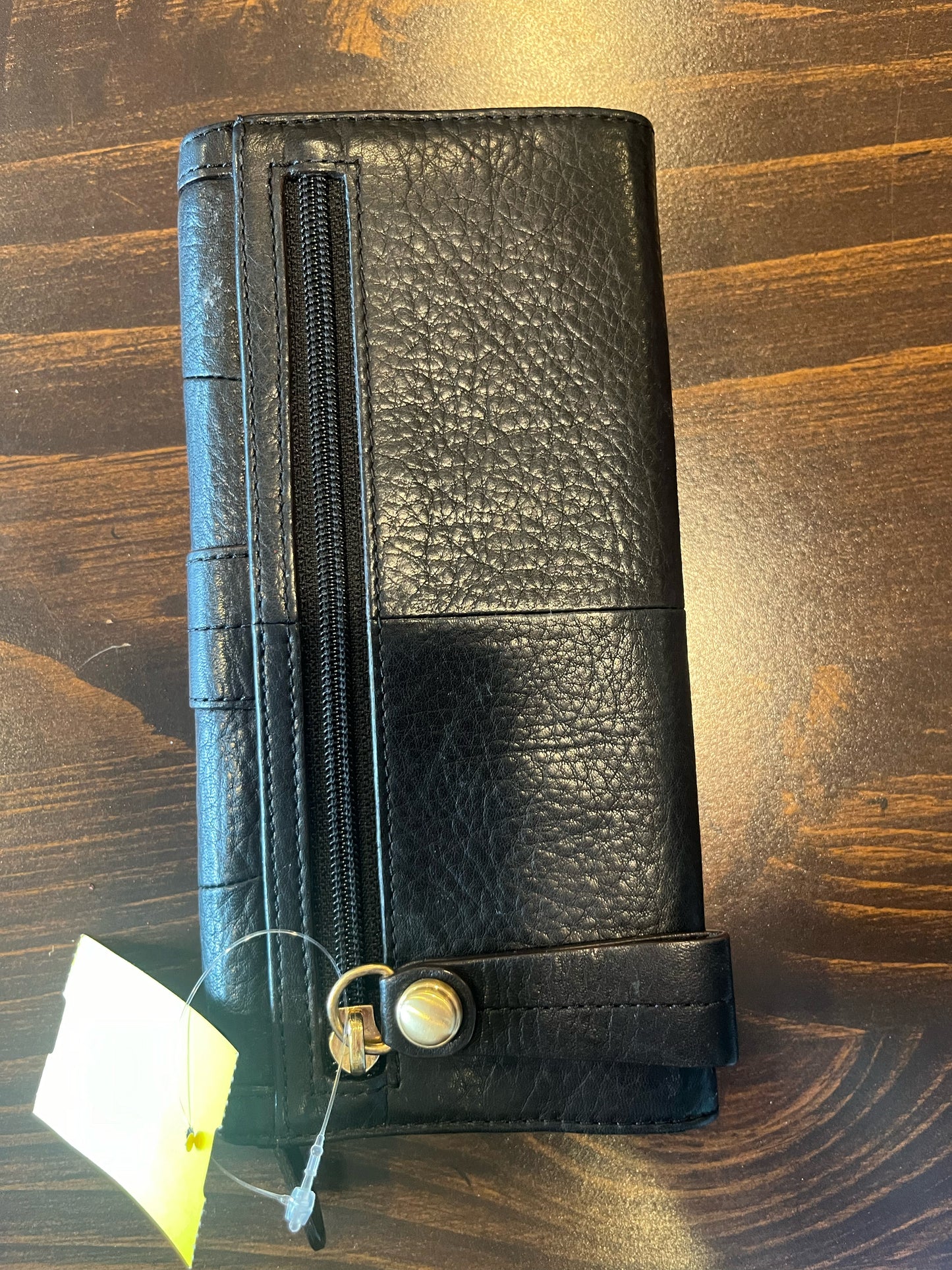 B. Makowsky Wallet